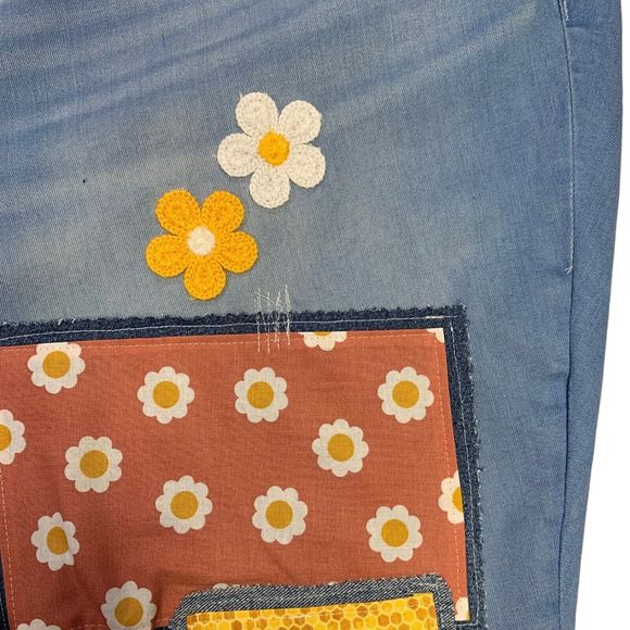 Slink Patched Boho Cropped Jeans Flower Pink Yellow Green Bee Charm Waist 56 - Picture 5 of 13